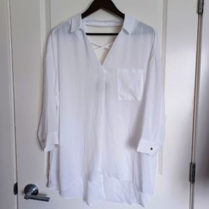 White gauzy tunic blouse by Frank Lyman Design